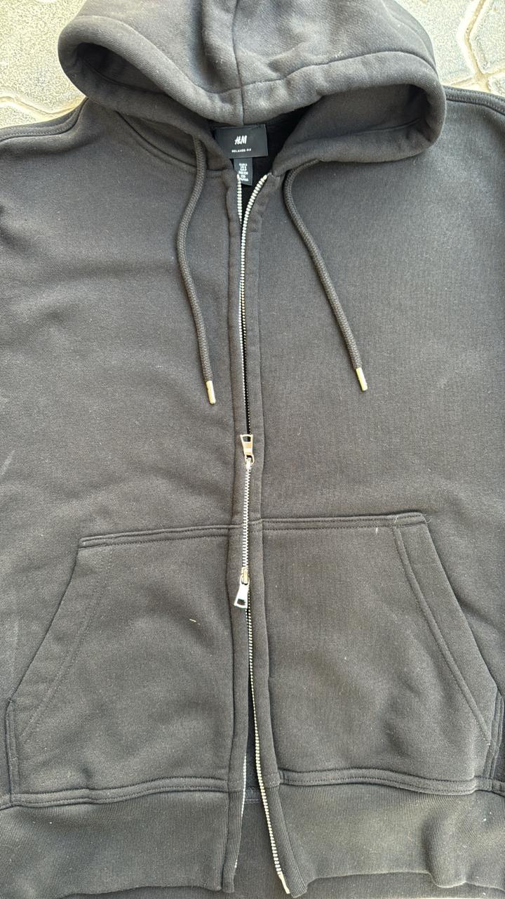 Essential Black Full-Zip Hoodie | H&M Basic Fleece Sweatshirt Jacket