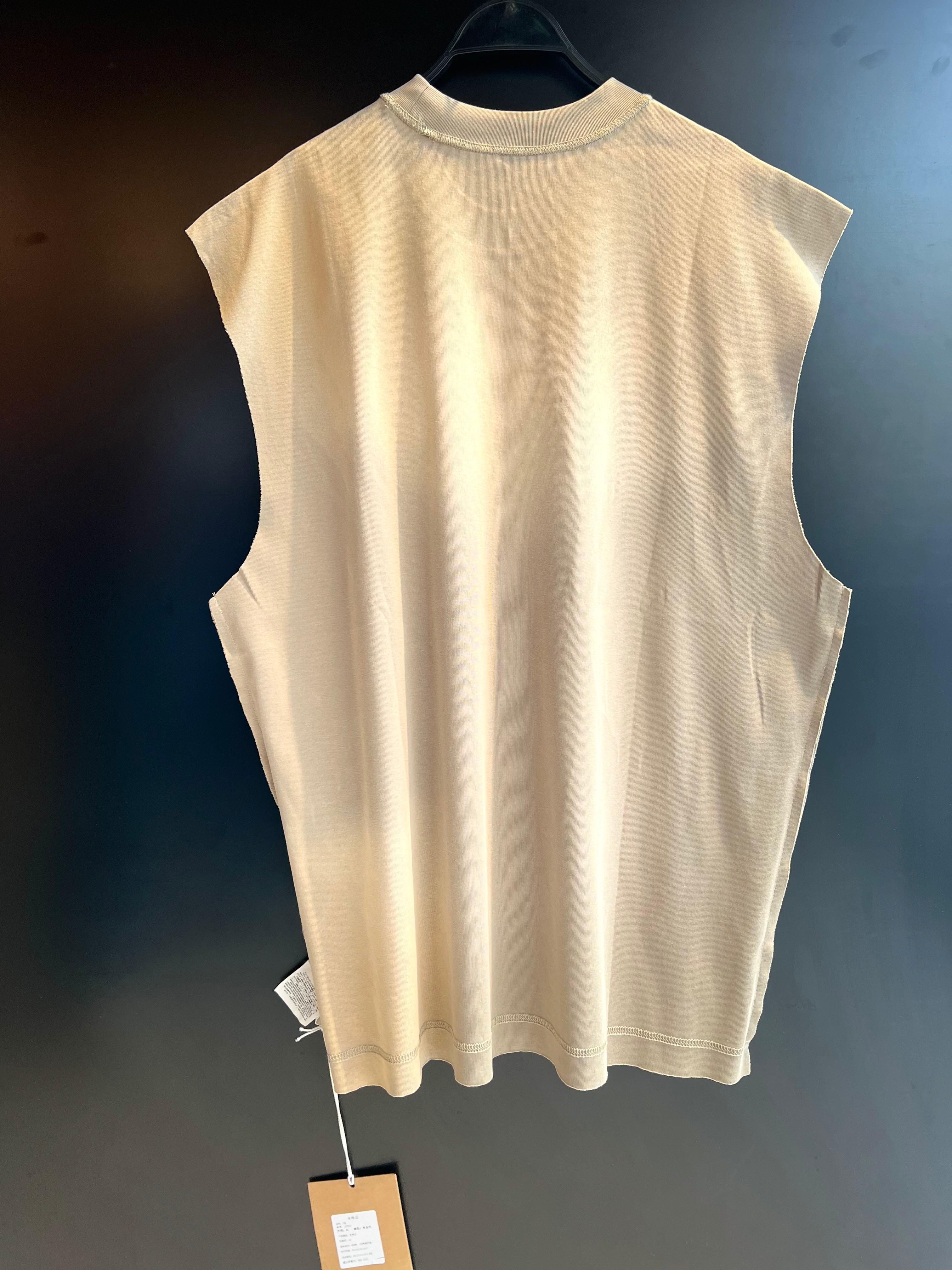 Men's Sculpted Chain Graphic Sleeveless Tee
