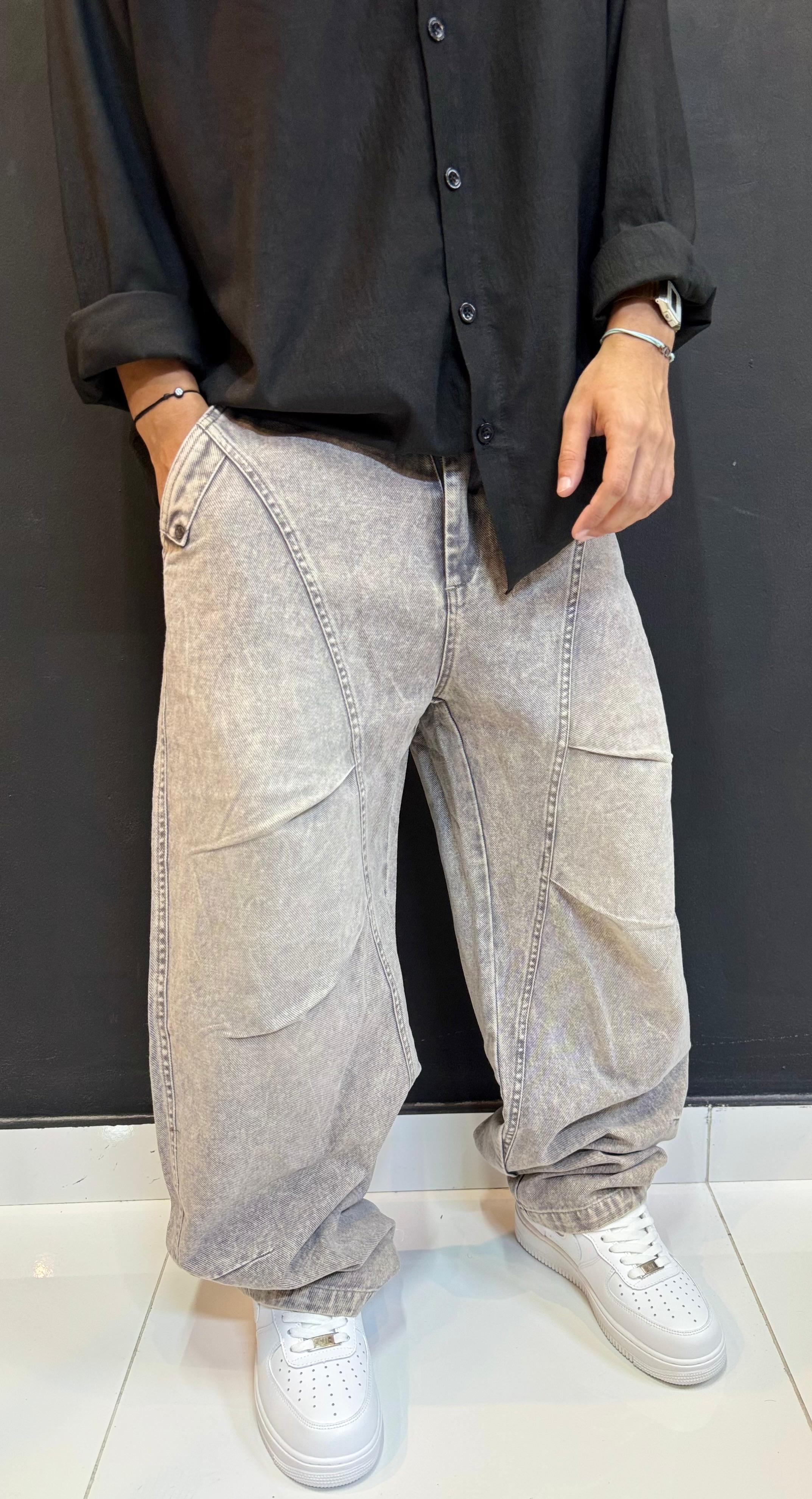 Baggy Acid Wash Denim Jeans with Curved Seams