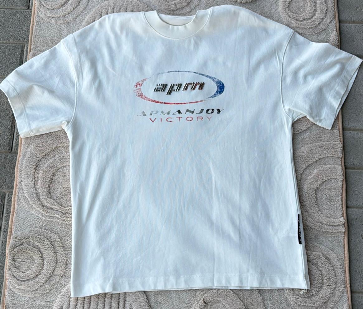 Cream White "APM APMANJOY VICTORY" Graphic T-Shirt