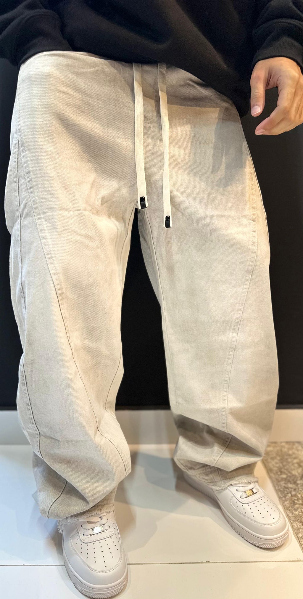 Light Wash Drawstring Baggy Jeans with Seam Detail