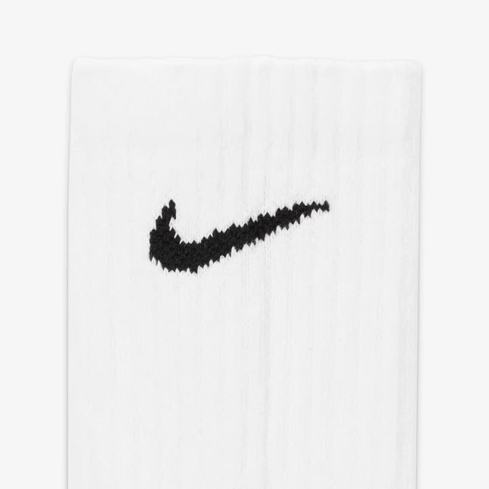 NIKE WHITE & BLACK SOCKS LONG