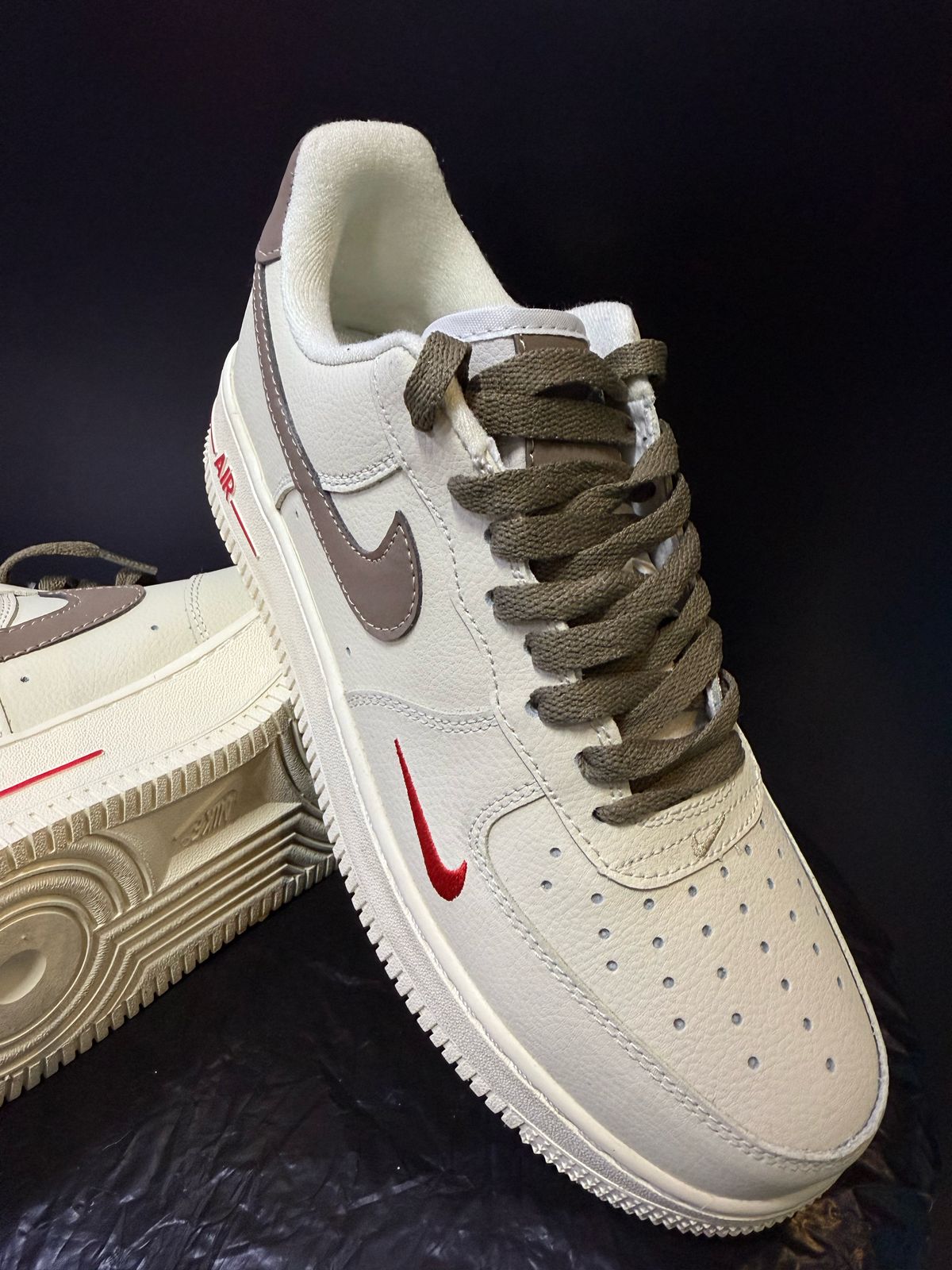 Nike Timeless Elegance: The Refined Air Force 1 - Darkdxb