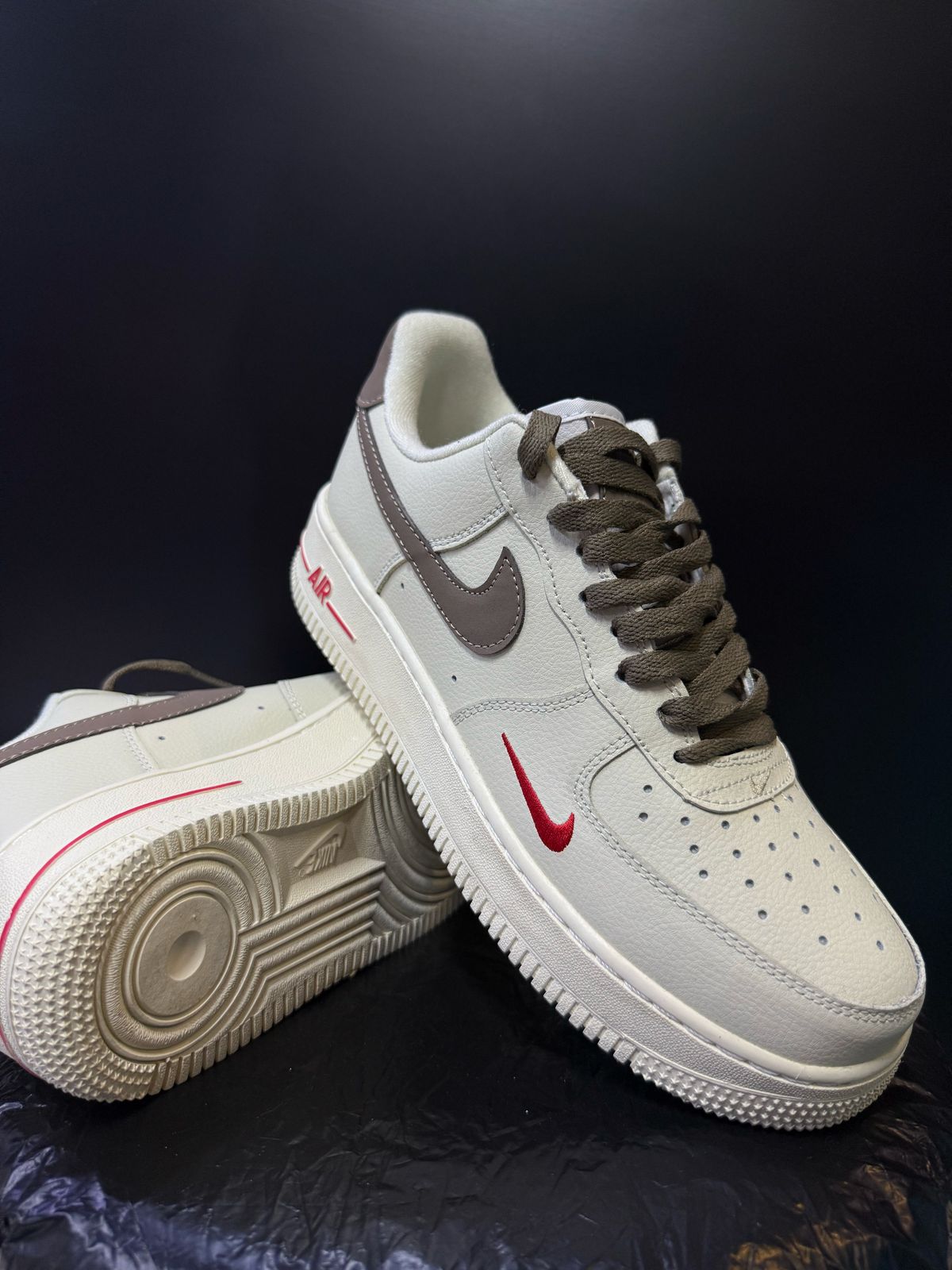 Nike Timeless Elegance: The Refined Air Force 1 - Darkdxb