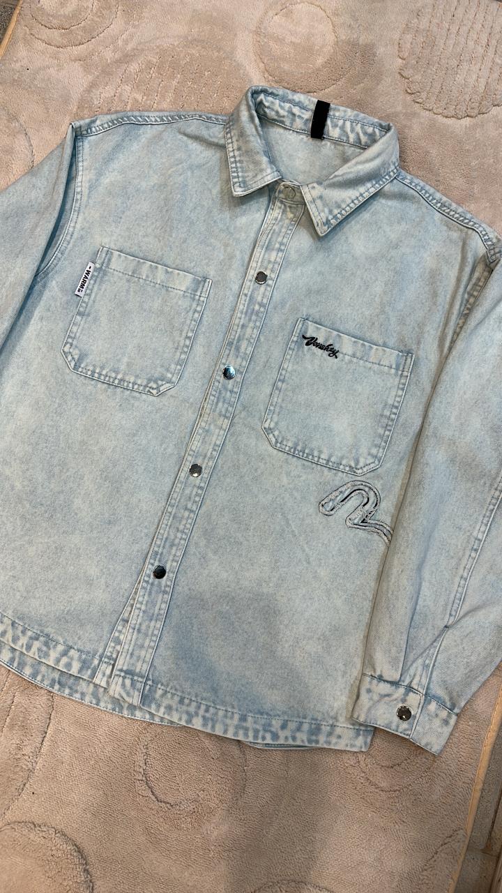 Vonshy Light Wash Blue Denim Shacket - Oversized Fit