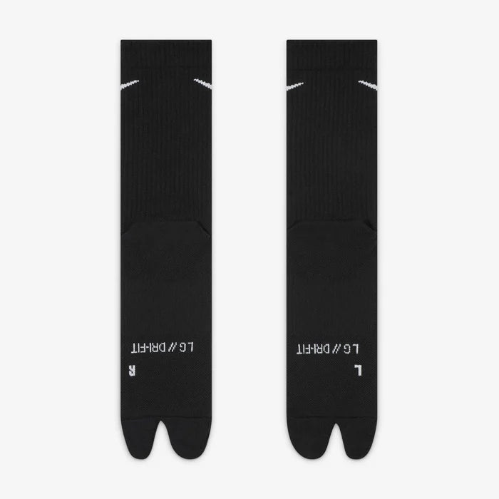 NIKE WHITE & BLACK SOCKS LONG