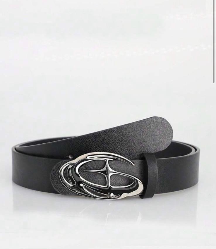 Classic Black Faux Leather Belt with Statement Silver-Tone Buckle - Darkdxb