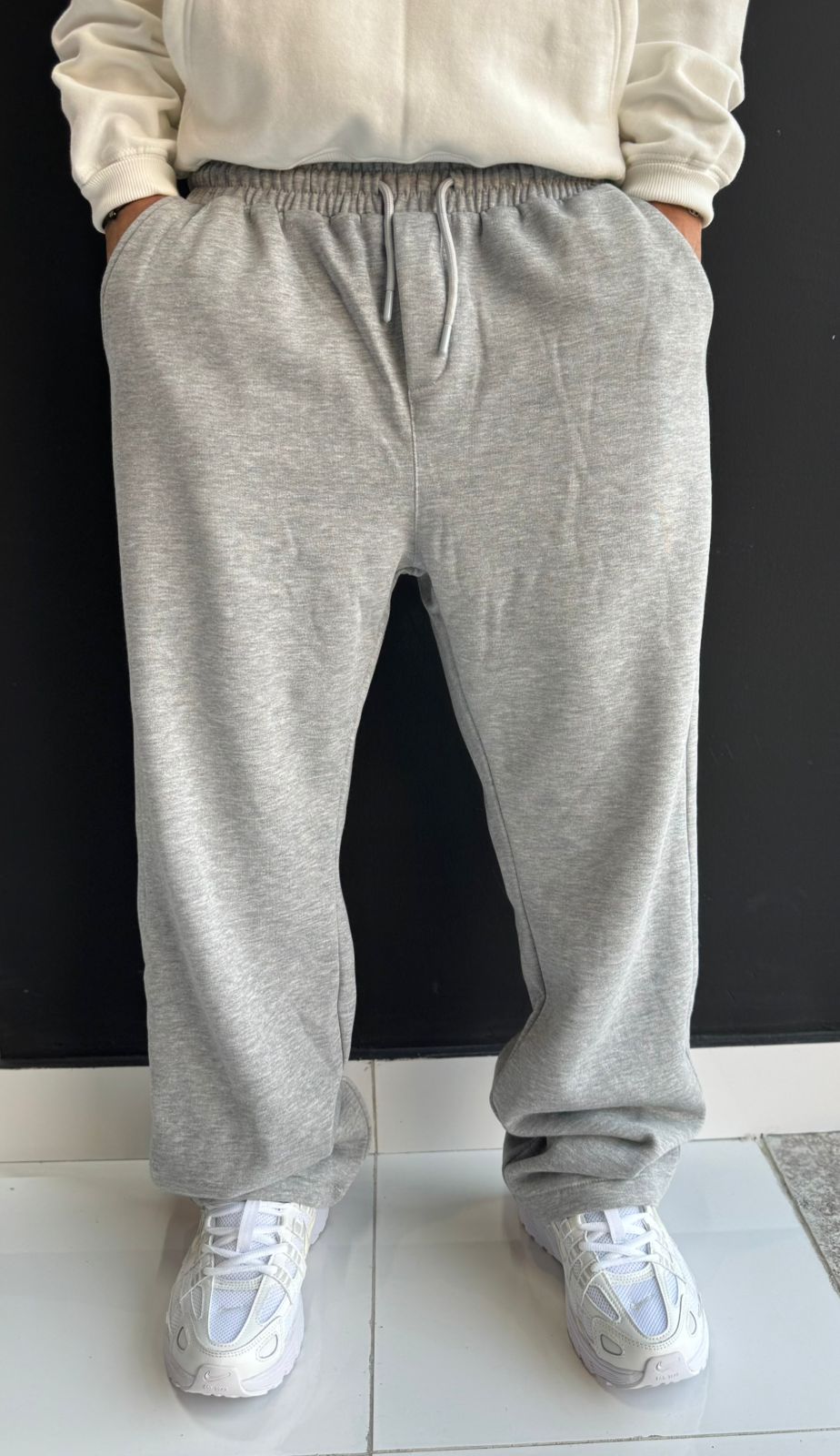 Premium Comfort: Light Grey Oversized Fleece Sweatpants