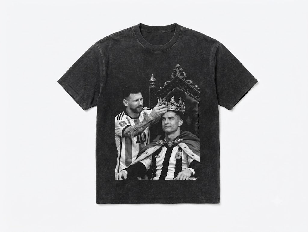 Vintage Black Oversized T-Shirt with Messi and Ronaldo "King" Graphic - Darkdxb